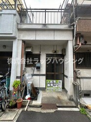 金田町3丁目テラスハウスの物件外観写真